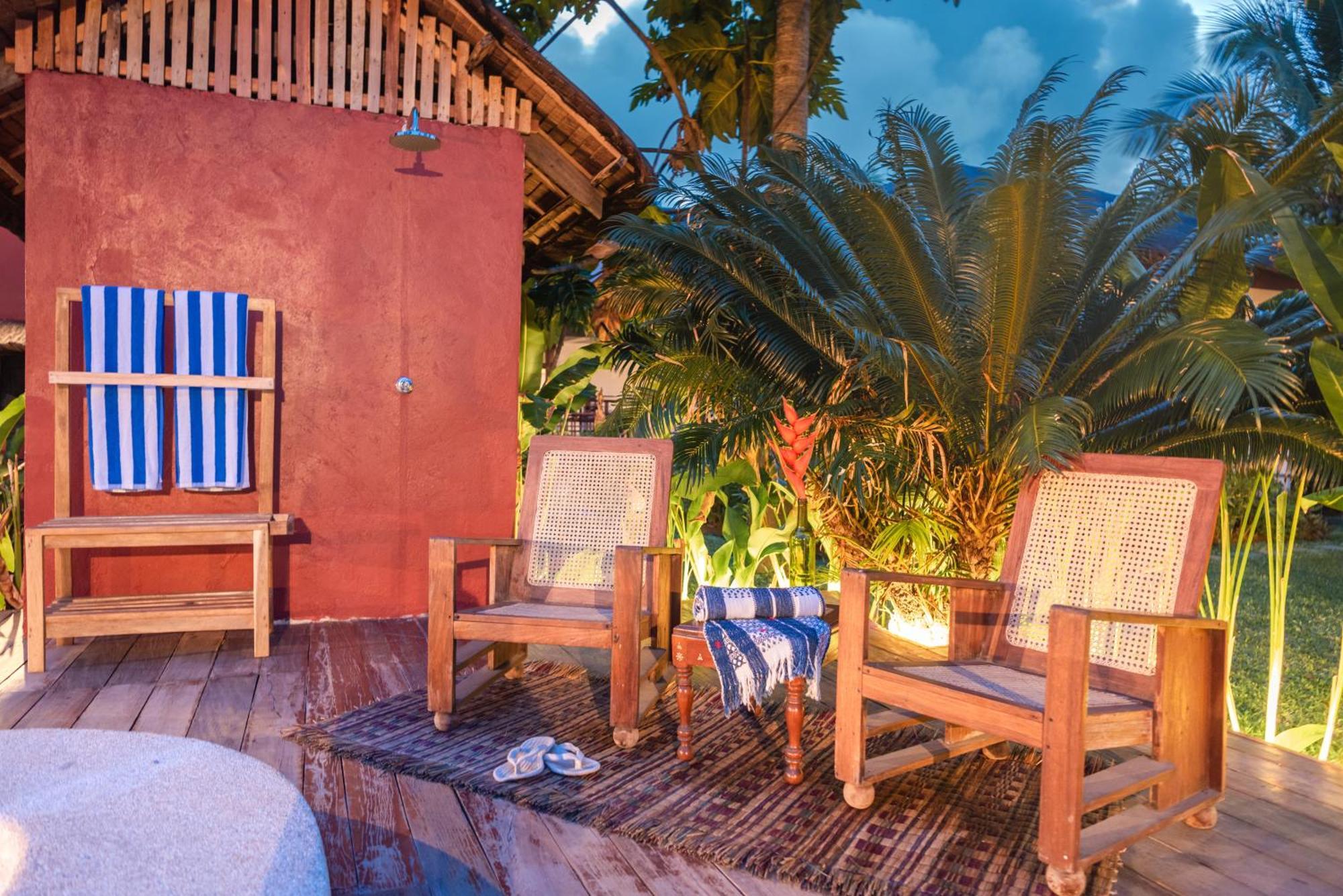 Alon Cloud9 Beach Front Catangnan ภายนอก รูปภาพ