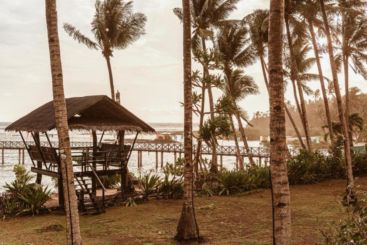 Alon Cloud9 Beach Front Catangnan ภายนอก รูปภาพ